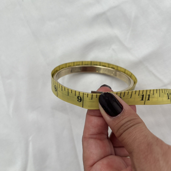 Set Of 3 bangle bracelets black and white resin on Brass. Boho, retro, casual - Picture 7 of 8